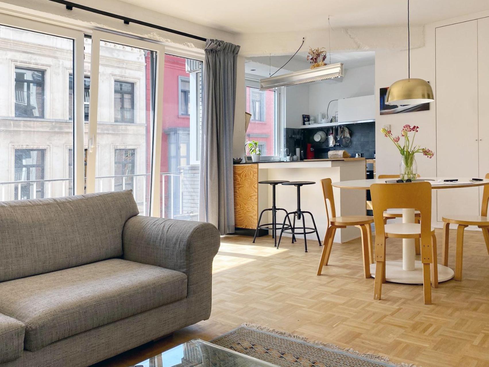 Trendy & Sunny Apartment In Гент Экстерьер фото