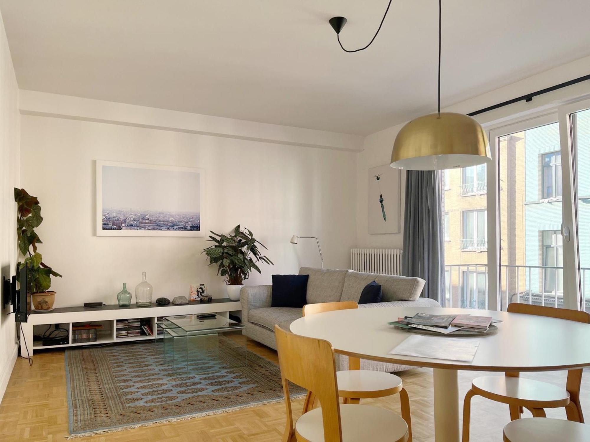 Trendy & Sunny Apartment In Гент Экстерьер фото
