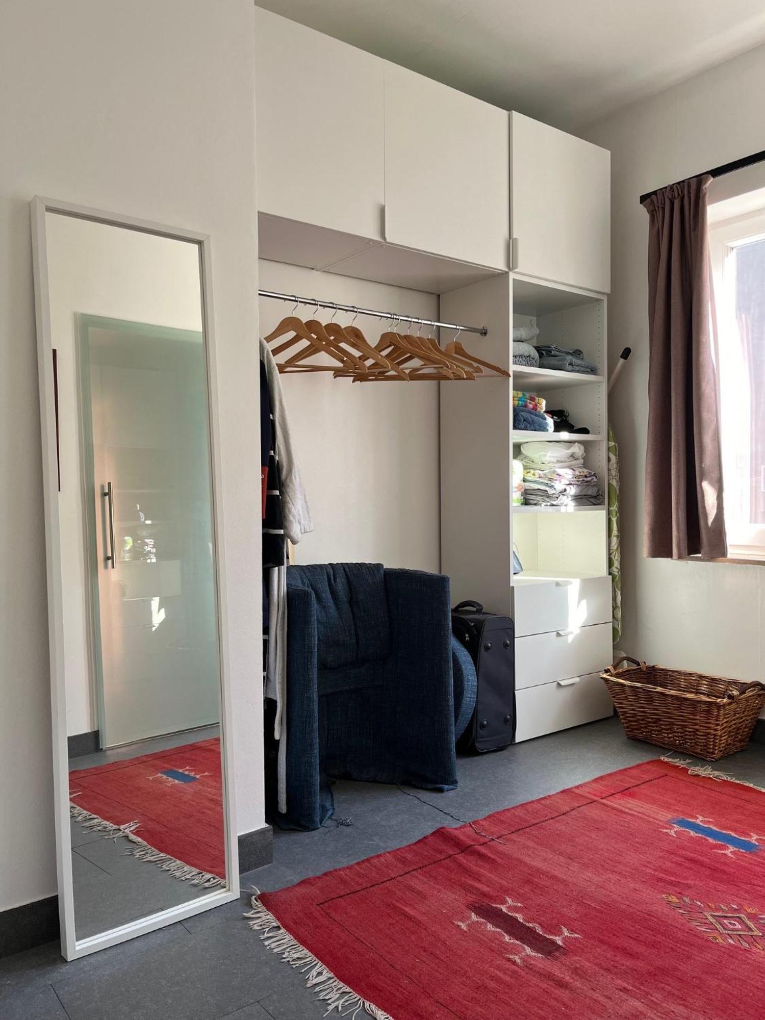 Trendy & Sunny Apartment In Гент Экстерьер фото